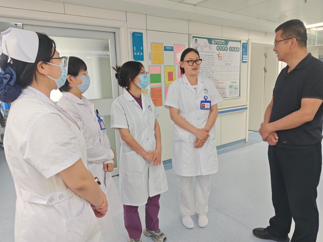 情系实习学子 共筑校企桥梁 ——医疗护理系赴呼和浩特市梦远义齿加工厂及中医蒙医医院看望实习学生
