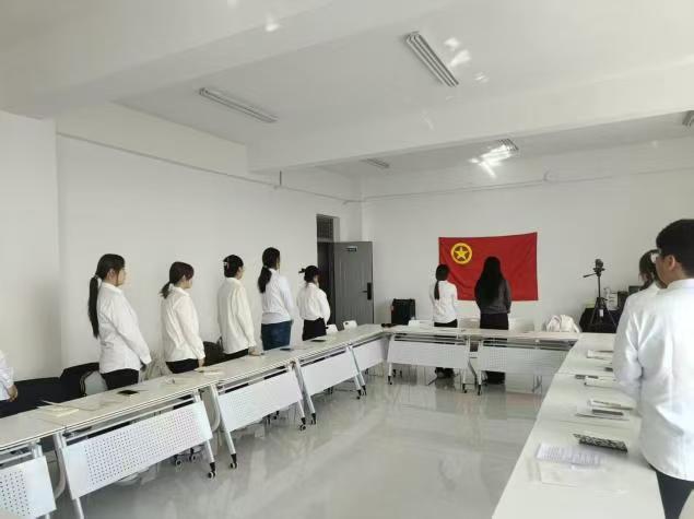 “奋进‘十五五’青春挺膺担当”┃医护系团组织扎实开展专题组织生活会与教育评议